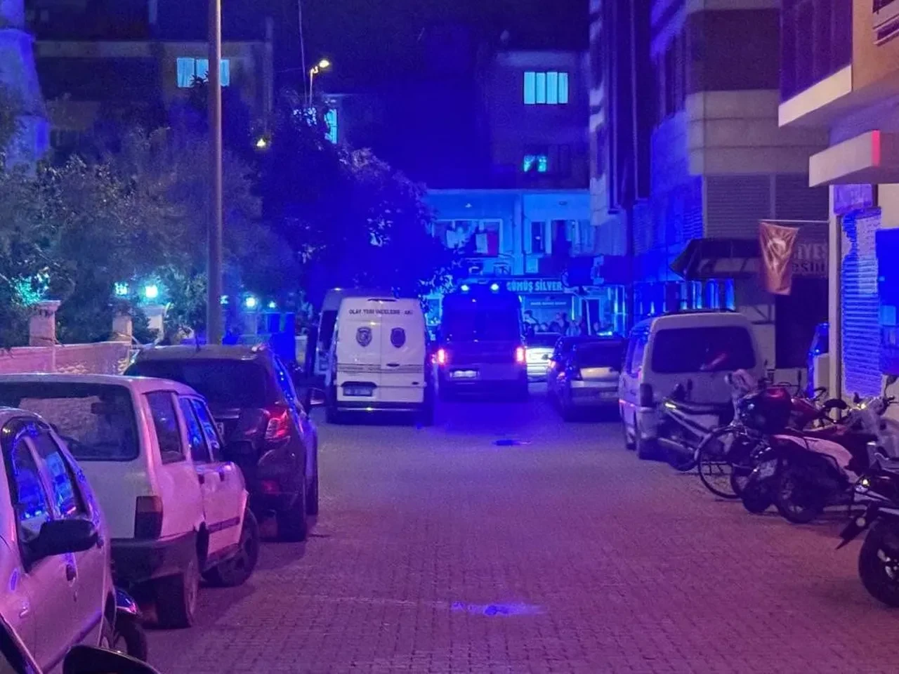 Ortaca’da dehşet gecesi: İki kadını silahla öldürdü; kaçamayacağını anlayınca kendini vurdu