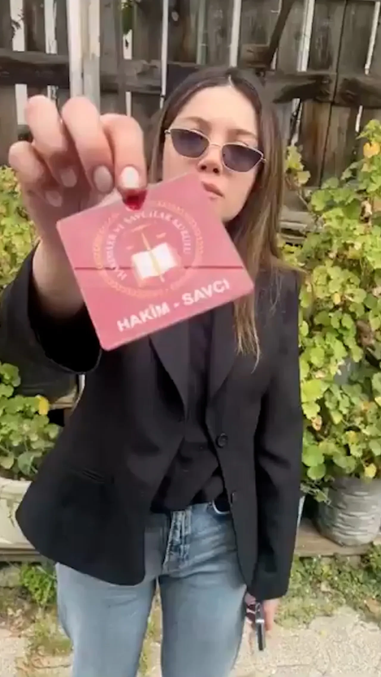 Park tartışmasında 'Hakim-Savcı' kartı sahte çıktı: Adalet Bakanı Akın Gürlek'ten sert tepki gecikmedi 