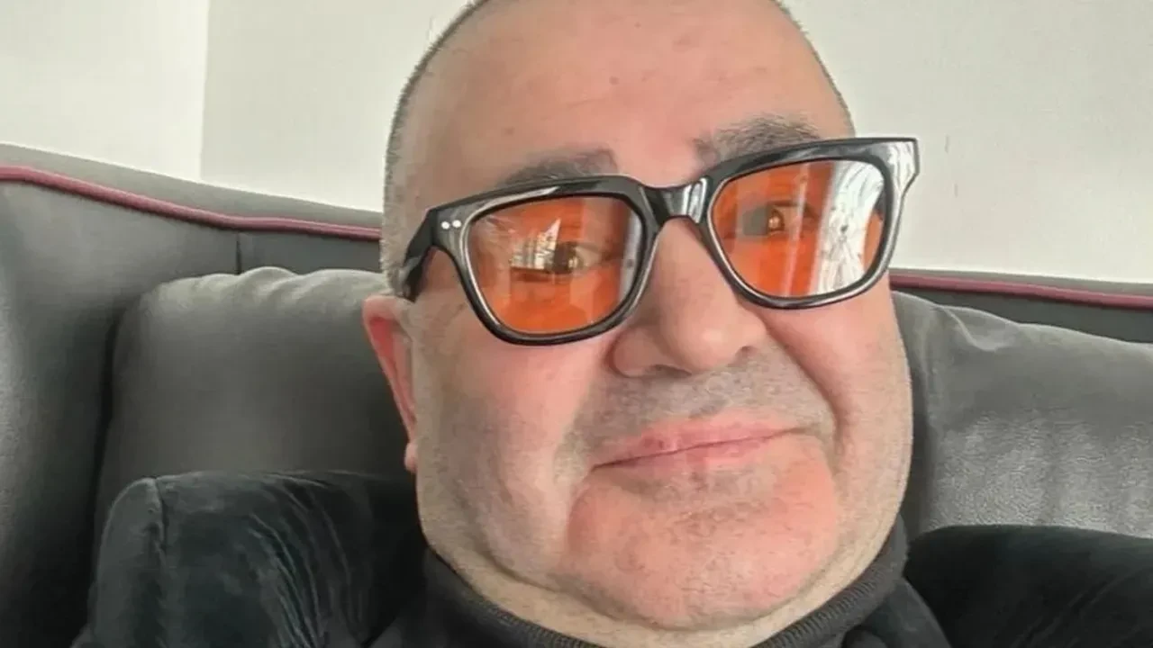 Şafak Sezer botoks sonrası Pınar Altuğ’a benzetildi! Ünlü oyuncu yeni imajıyla sosyal medyaya damga vurdu