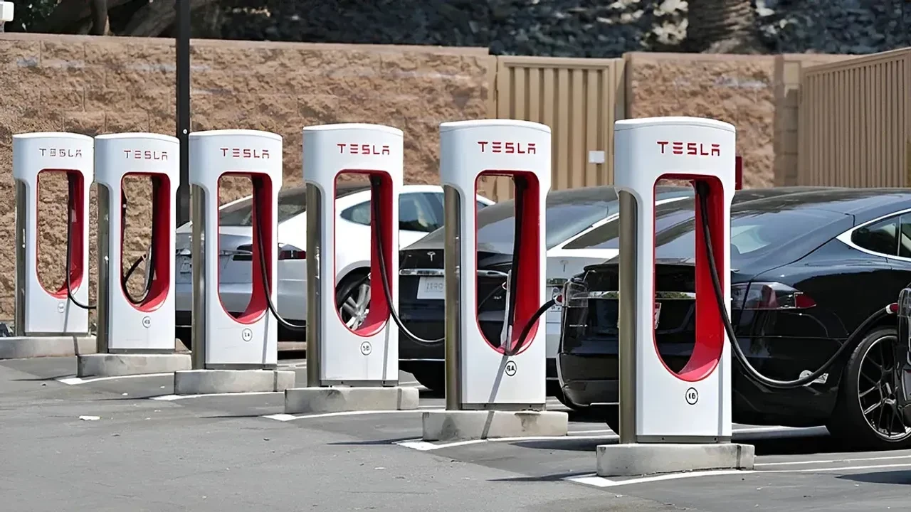 Tesla Supercharger ücretleri zamlandı: İşte yeni tarife