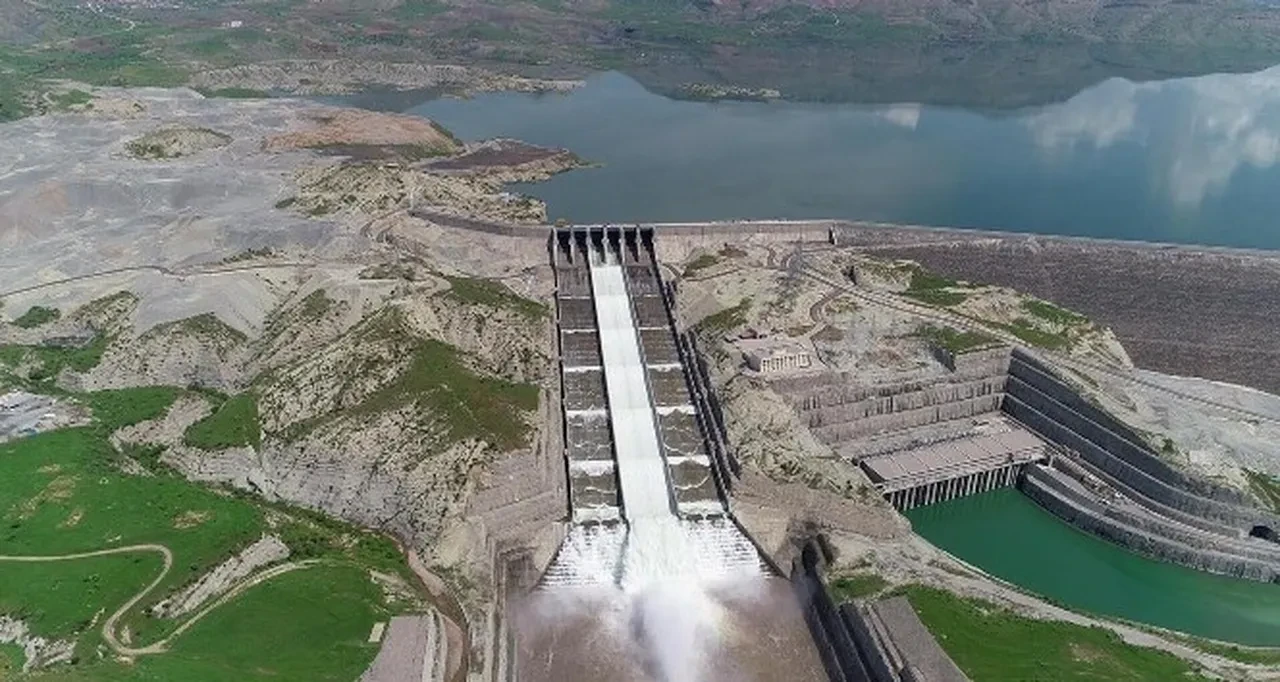 Yenilenebilir enerji üretiminde rekor! 19,46 milyar kilovatsaat ile tarihe geçildi