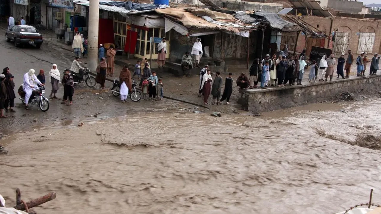 Afganistan'da sel felaketi: Onlarca kişi öldü, yaralandı, 2 binden fazla ev yıkıldı