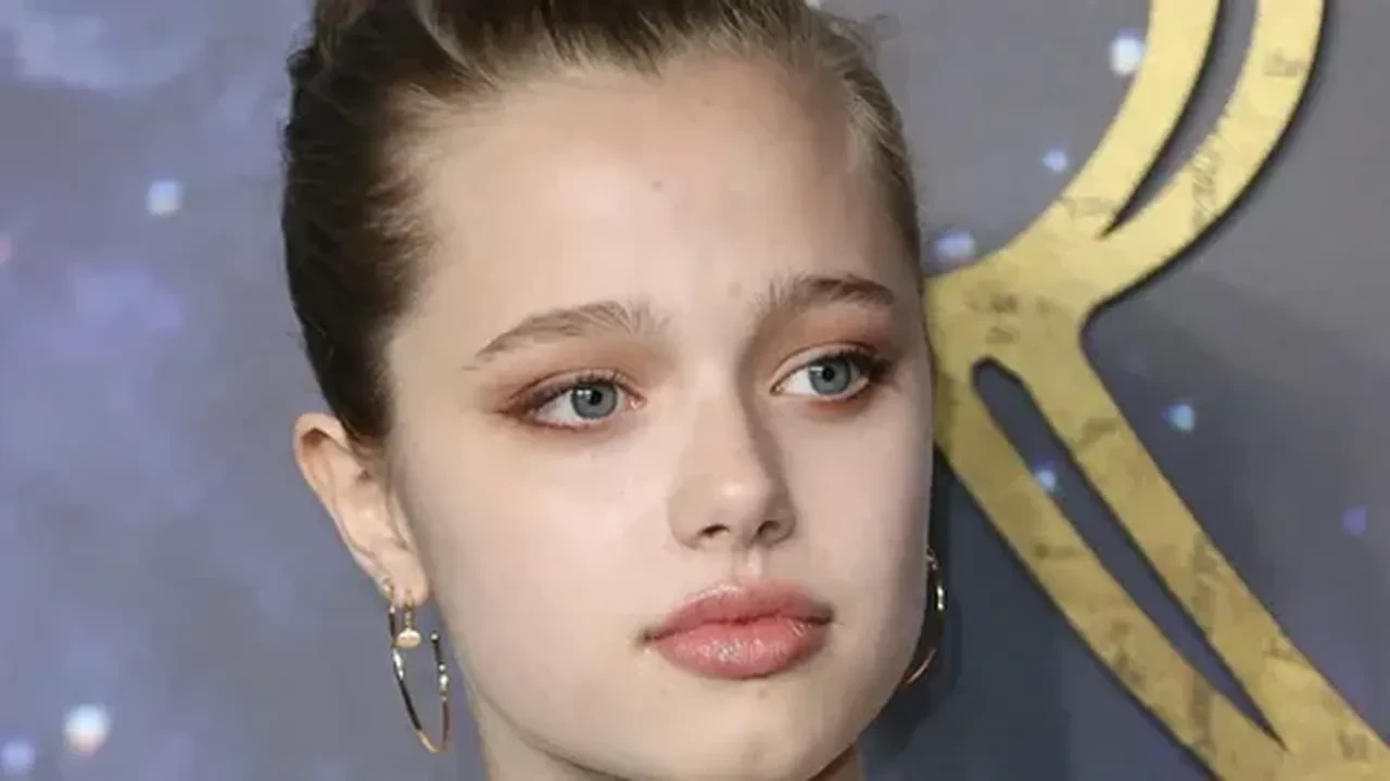 Angelina Jolie'nin kızı Shiloh güzelliği ile annesini aratmadı! 
