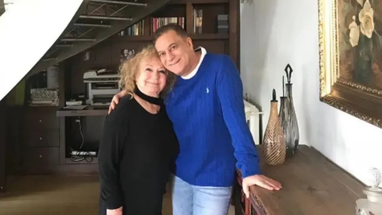 Mehmet Ali Erbil annesi