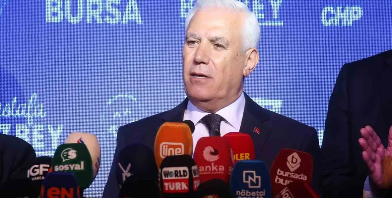 Bursa Büyükşehir Belediye Başkanı Mustafa Bozbey görevden uzaklaştırıldı