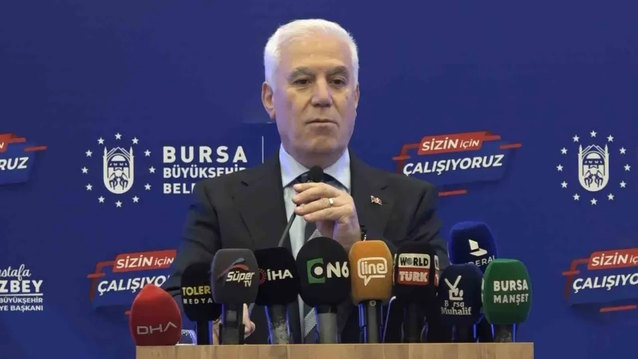 Bursa Büyükşehir Belediye Başkanı Mustafa Bozbey görevden uzaklaştırıldı