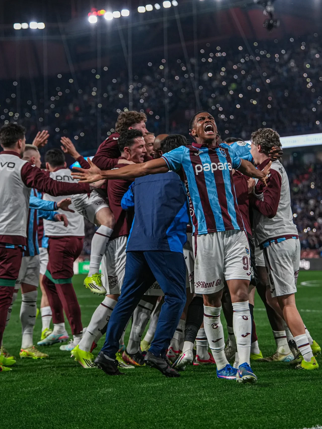 Fatih Tekke'den Galatasaray galibiyeti için üç farklı kelime: "Ateş, liman, rüzgâr!"