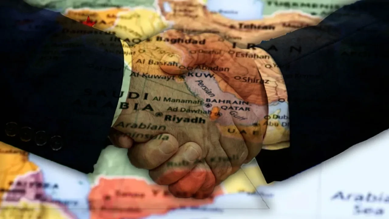 İran'dan Körfez ülkelerine teklif: ABD ve İsrail'i bir kenara bırakın işbirliği yapalım!