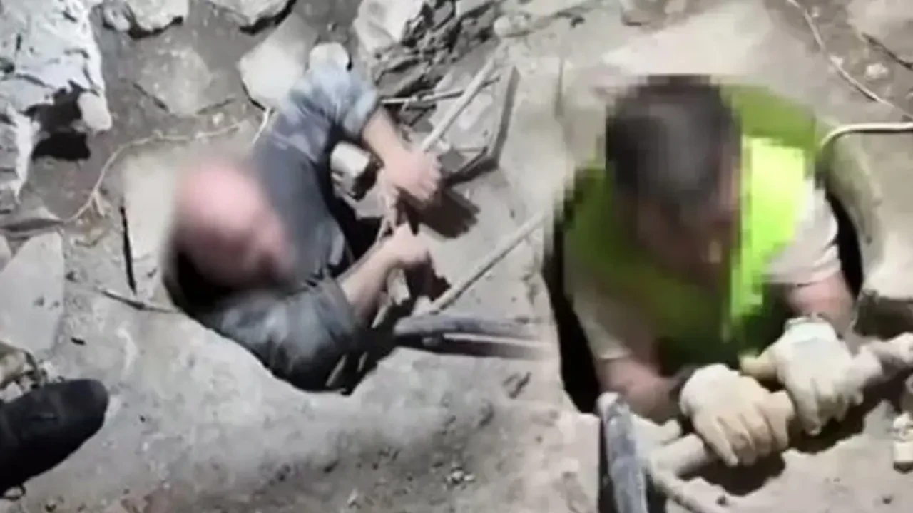 İstanbul'un göbeğinde şoke eden görüntü! Sit alanındaki kaçak kazıya suçüstü 