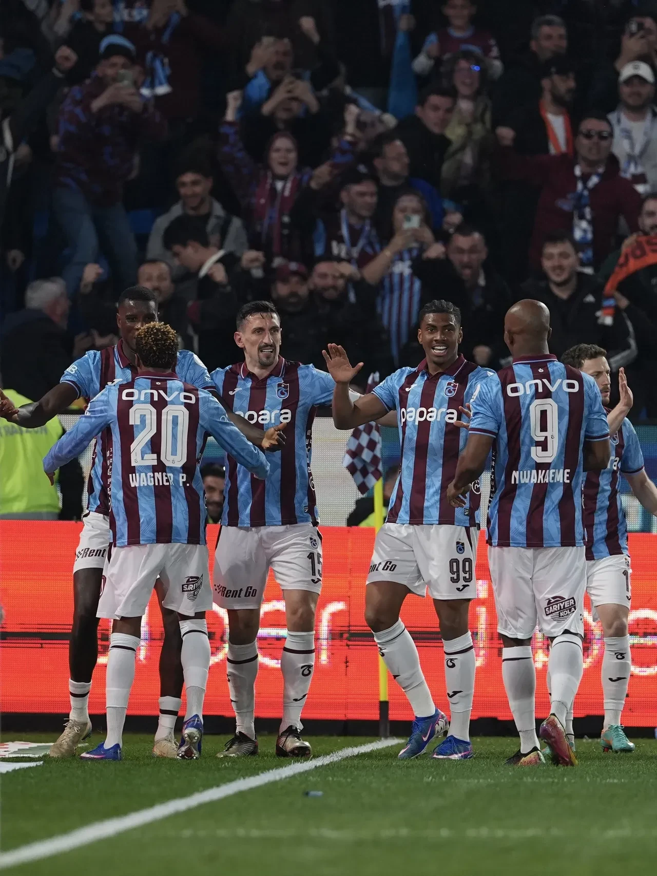 Rıdvan Dilmen Galatasaray'ın Trabzonspor mağlubiyetinde iki ismi özellikle eleştirdi: "Ligi çok hafife alıyor!"