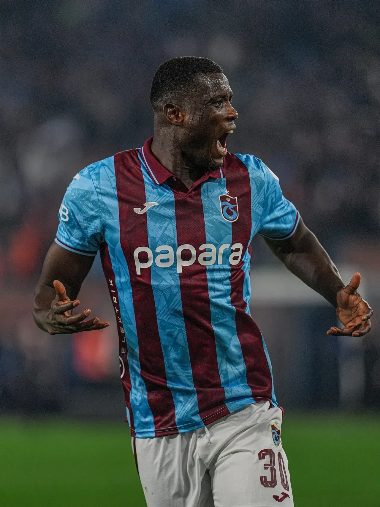 Rıdvan Dilmen Galatasaray'ın Trabzonspor mağlubiyetinde iki ismi özellikle eleştirdi: "Ligi çok hafife alıyor!"