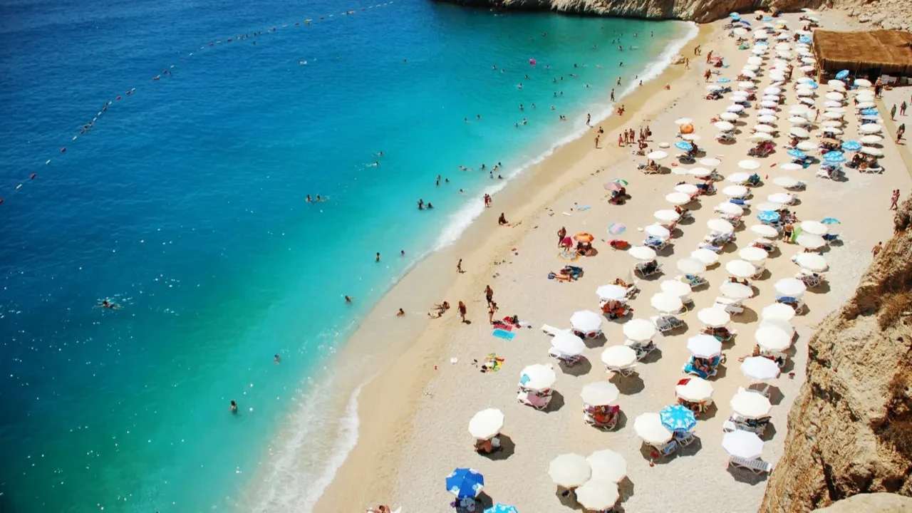 Son 8 yılda turizmde yüzde 109 artış! Bakan Ersoy: 'Türkiye, Kültür Ve Turizmde küresel güç olmaya devam ediyor'