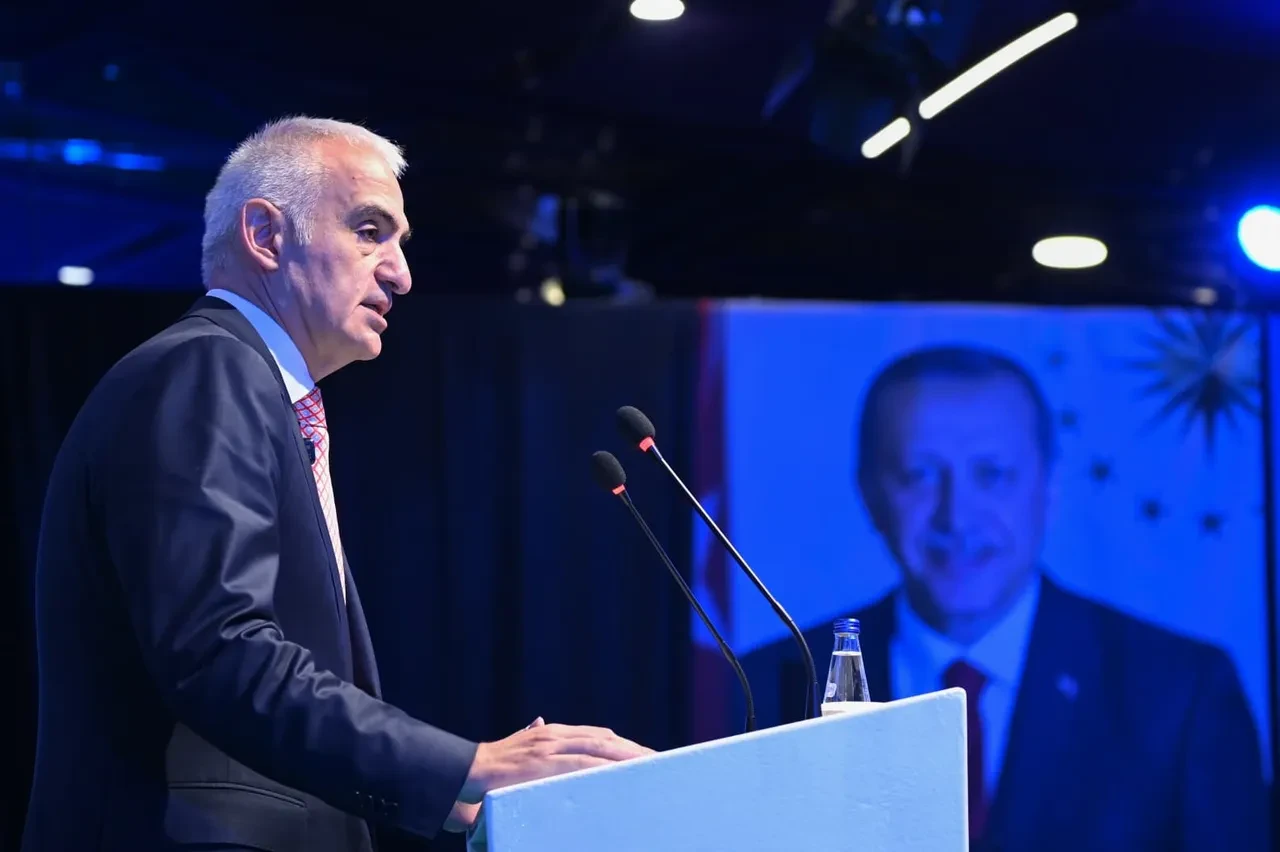 Son 8 yılda turizmde yüzde 109 artış! Bakan Ersoy: 'Türkiye, Kültür Ve Turizmde küresel güç olmaya devam ediyor'