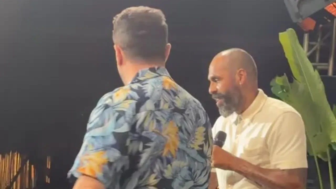 Survivor birleşme partisinde Mert Nobre, Lina ve Gözde şarkı söyledi! Sosyal medya yıkıldı! 