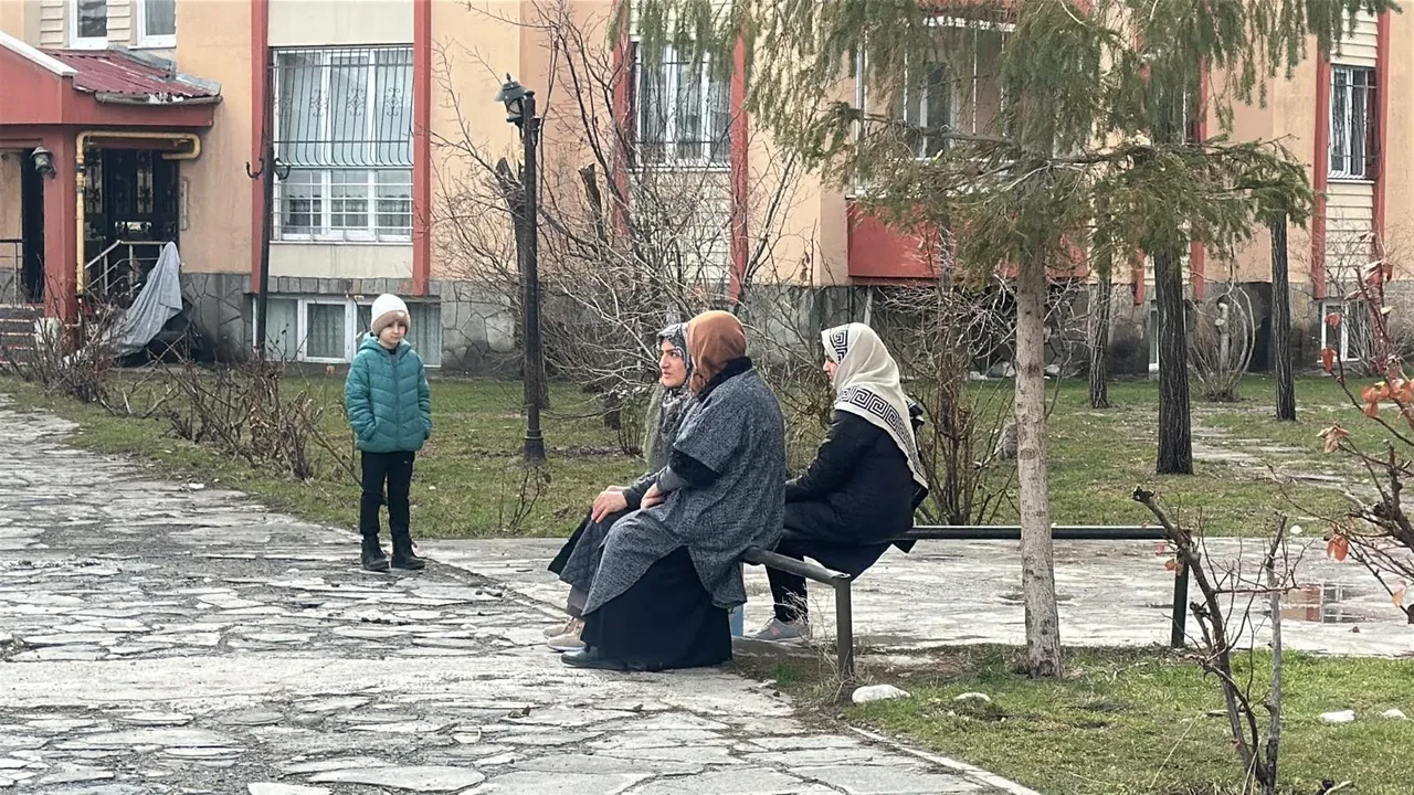 Van'da 5,2 büyüklüğünde deprem! AFAD duyurdu