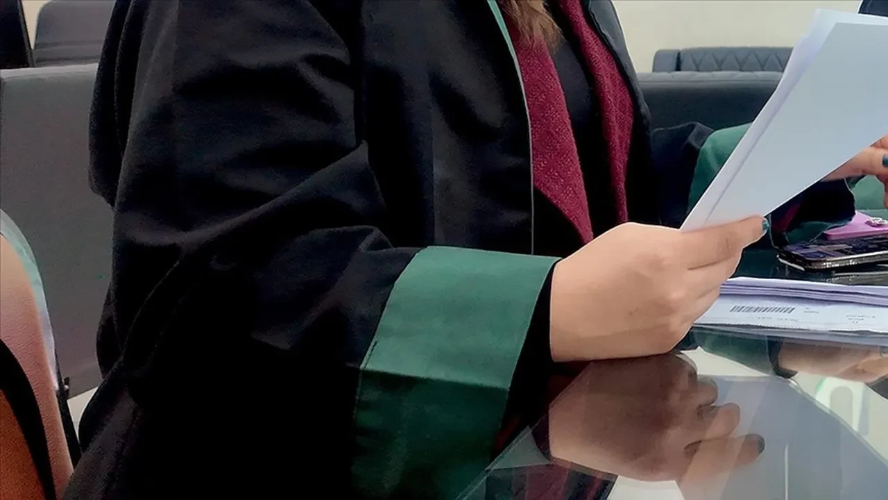 5 Nisan kurumsal avukatlar günü mesajları