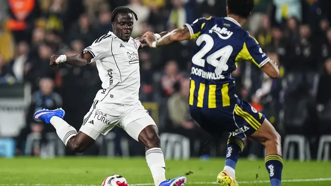 Beşiktaş'tan derbinin son dakikalarına tepki: 