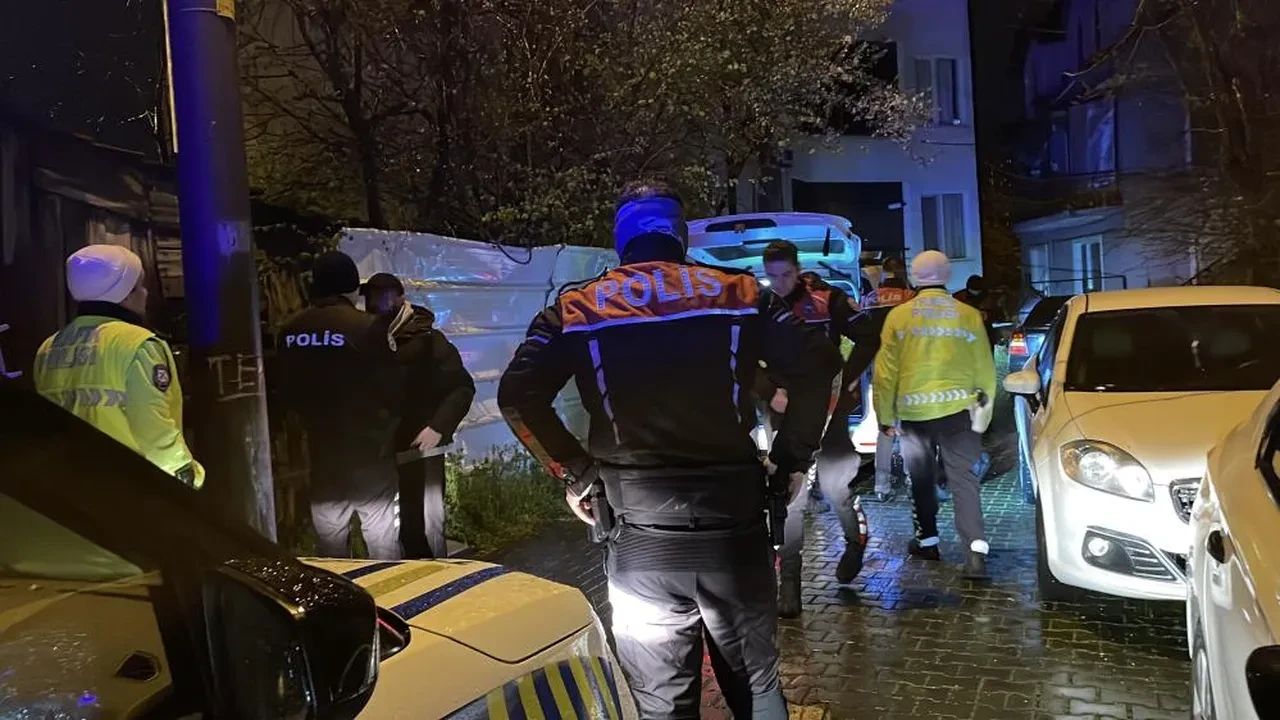 Ehliyetsiz sürücü yediği cezaların hırsını gazeteciden çıkarmaya çalıştı