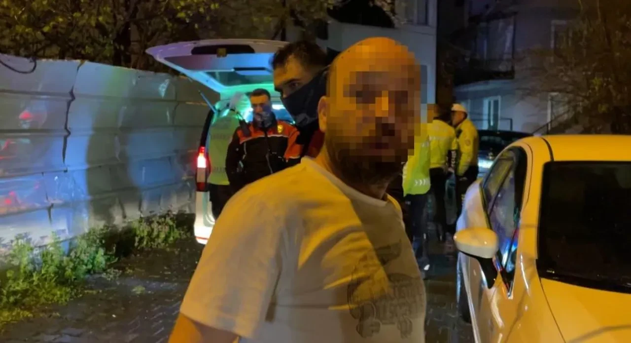 Ehliyetsiz sürücü yediği cezaların hırsını gazeteciden çıkarmaya çalıştı