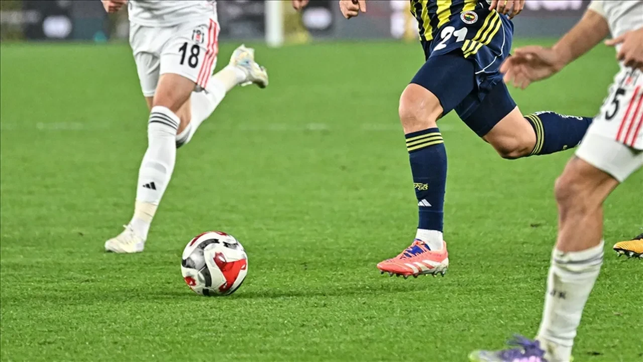 Fenerbahçe Beşiktaş maçı canlı saat kaçta derbide kimler eksik? Fenerbahçe Beşiktaş muhtemel 11’ler