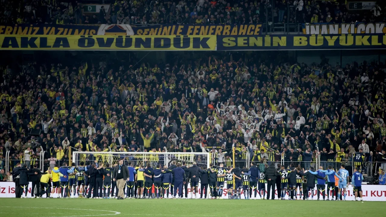 Fenerbahçe'den Beşiktaş'a derbi mesajı: 
