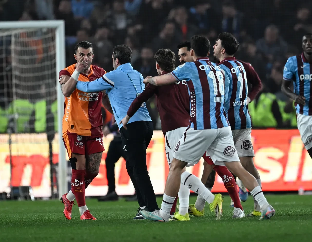 Günay Güvenç'ten Trabzonspor taraftarına Uğurcan Çakır tepkisi: Herkes bir yere yazsın, cevabını vereceğiz!
