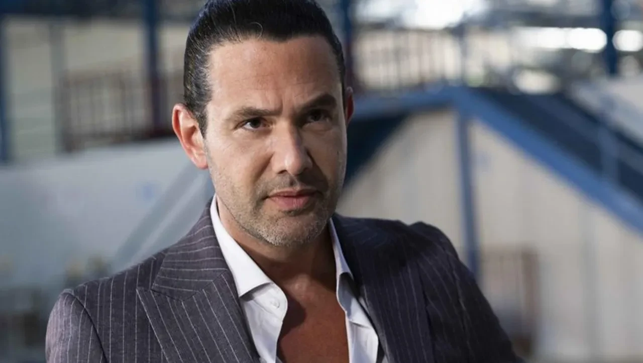  Keremcem, yıllar sonra oyunculuğa Doktor Başka Hayatta dizisi ile dönüyor! Keremcem'in yeni rolü heyecanlandırdı