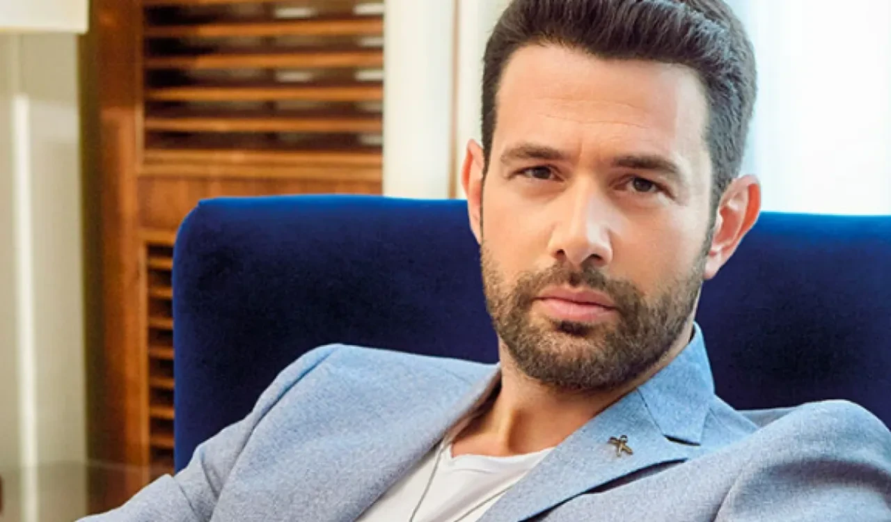  Keremcem, yıllar sonra oyunculuğa Doktor Başka Hayatta dizisi ile dönüyor! Keremcem'in yeni rolü heyecanlandırdı