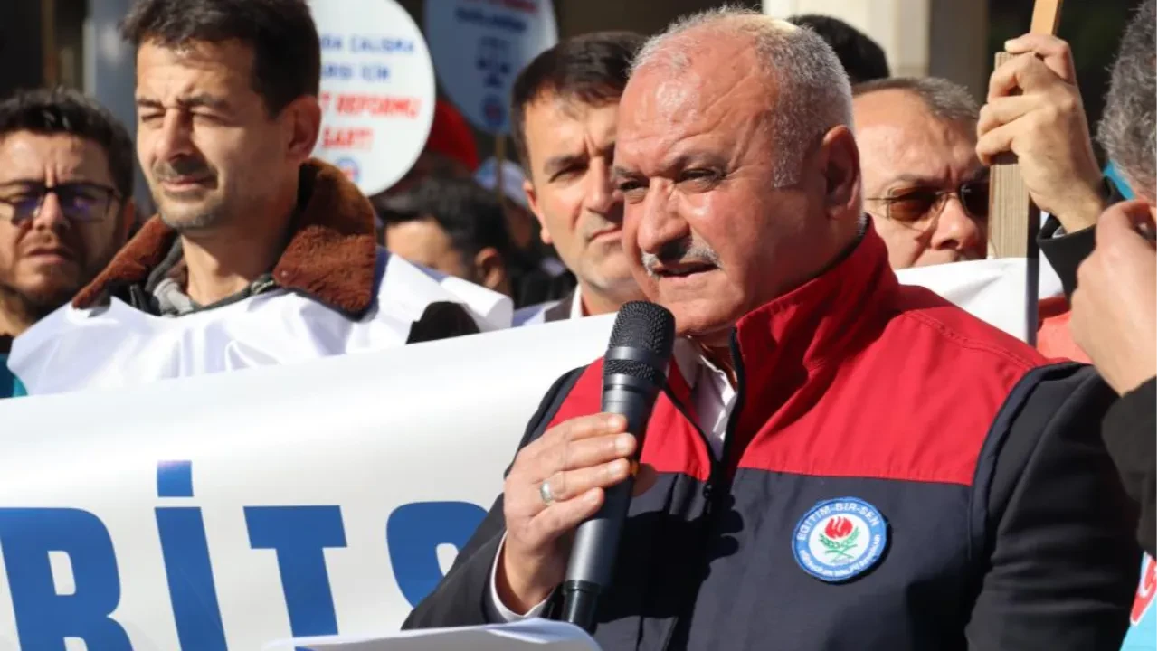 Memur-Sen'den 'acilen seyyanen zam' çağrısı! 