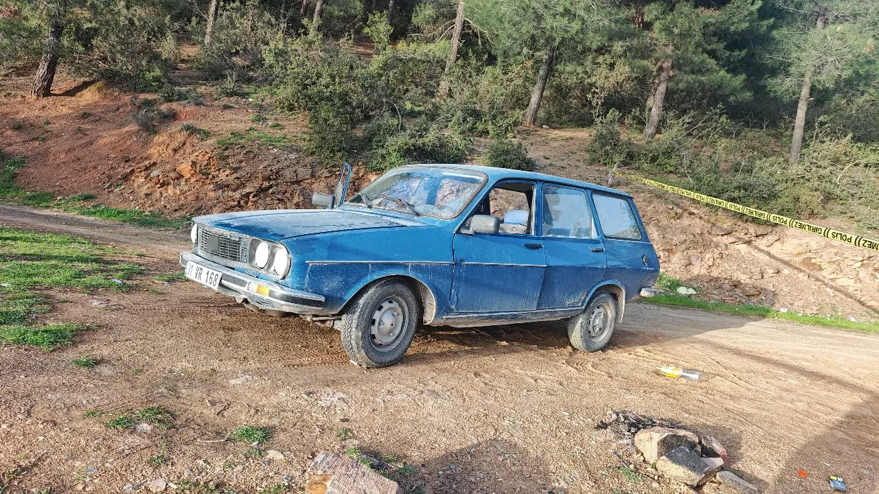 Osmaniye’de park halindeki araçtan erkek cesedi çıktı