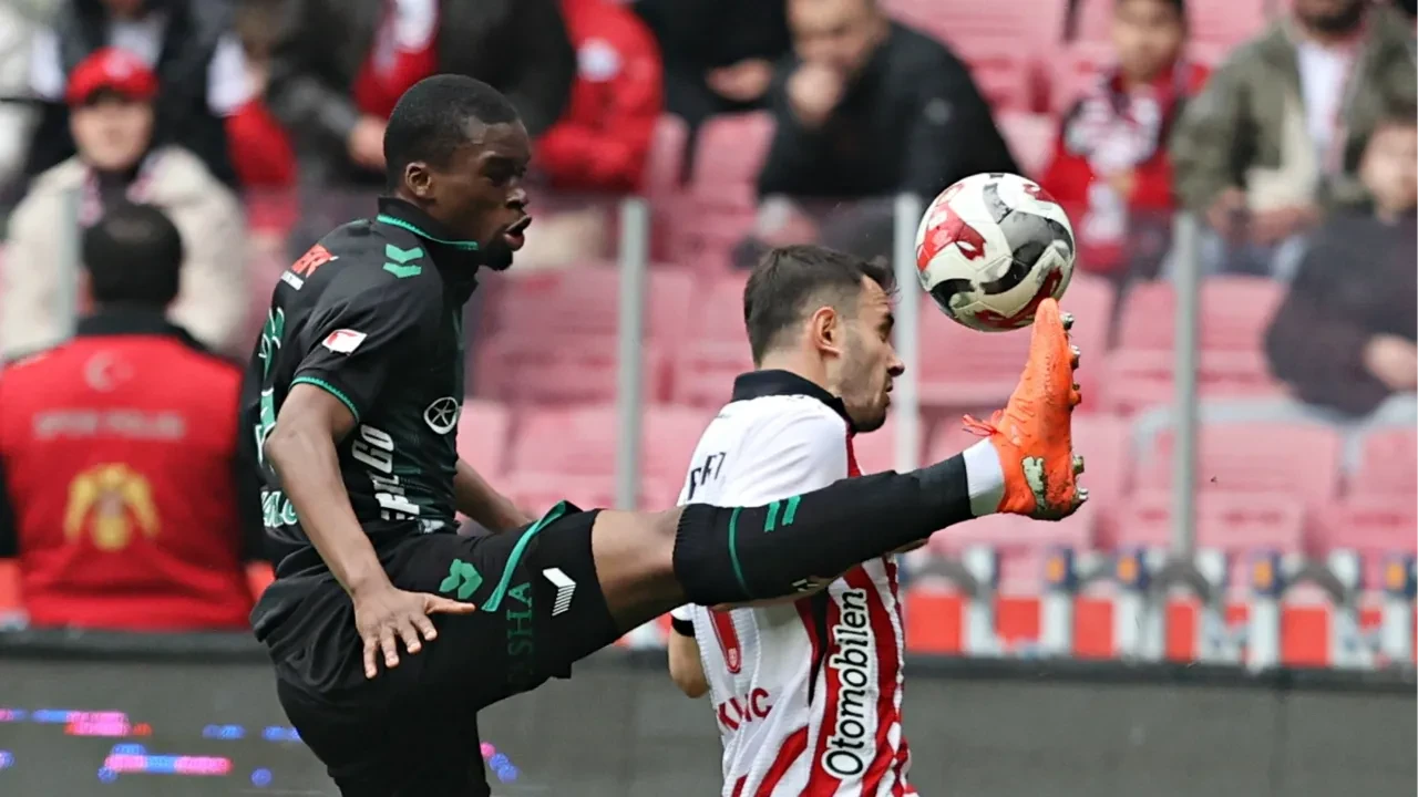 Samsunspor ve Konyaspor arasında dev çıkmaz: 4 gol, 1 kırmızı kart, 1 penaltı!