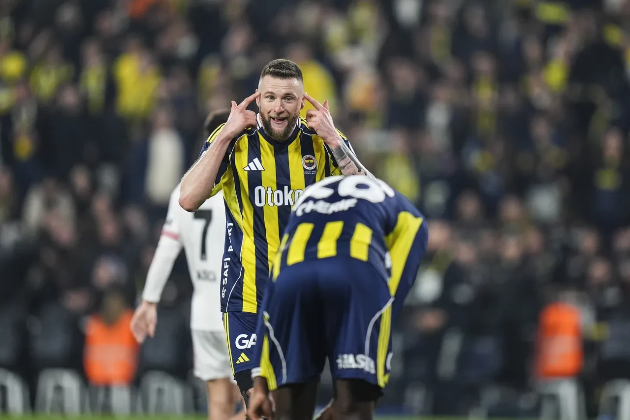 Fenerbahçe - Beşiktaş derbisi sonrası Noa Lang'dan ortalığı karıştıran paylaşım! Sosyal medyada gündem oldu