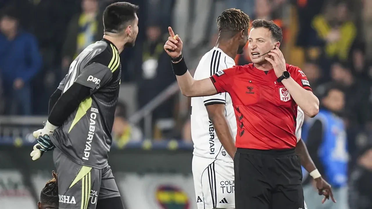 Fenerbahçe Beşiktaş derbisi sonrası TFF’den dikkat çeken hamle: Tartışılan hakem Yasin Kol için sürpriz karar!