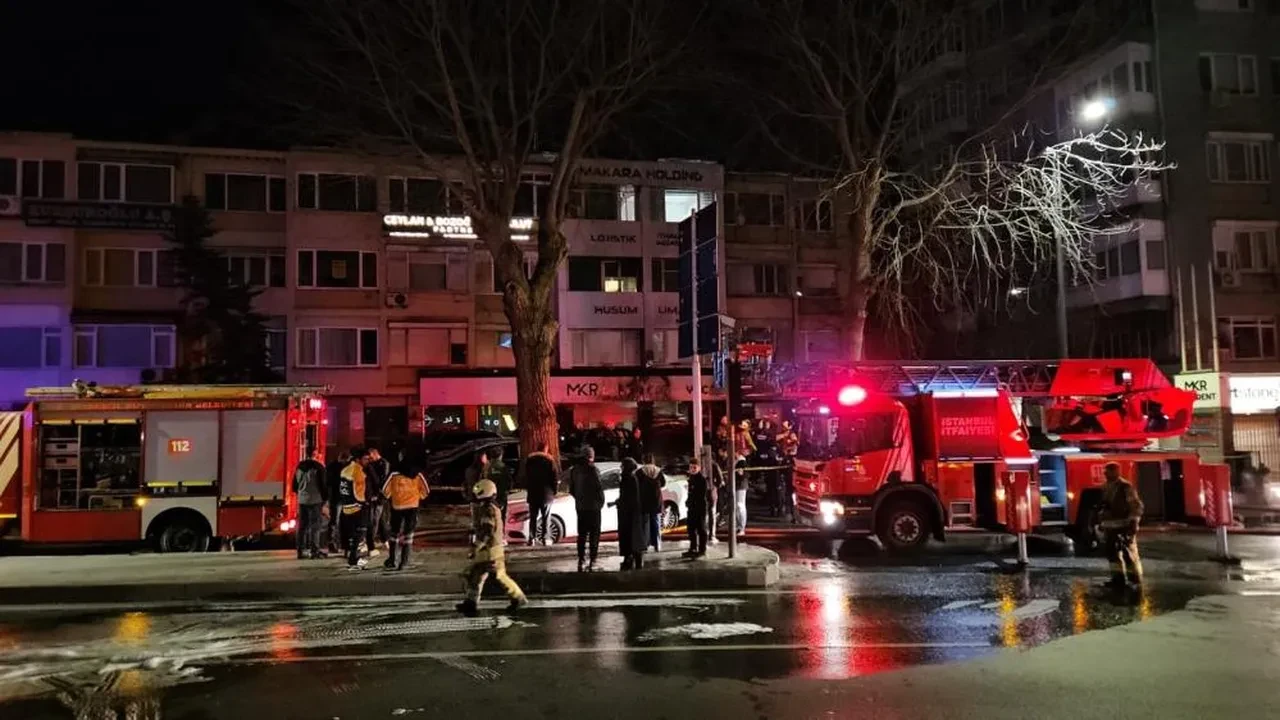 Kundaklanan oto galeri olayında yeni detaylar! Sahipleri azılı suçlu çıktı: Uyuşturucu, dolandırıcılık ve dahası