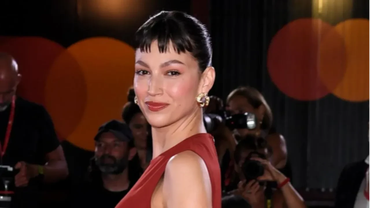 'La Casa De Papel'in Tokyo'su Ursula Corbero'dan oğluyla ilk kare 