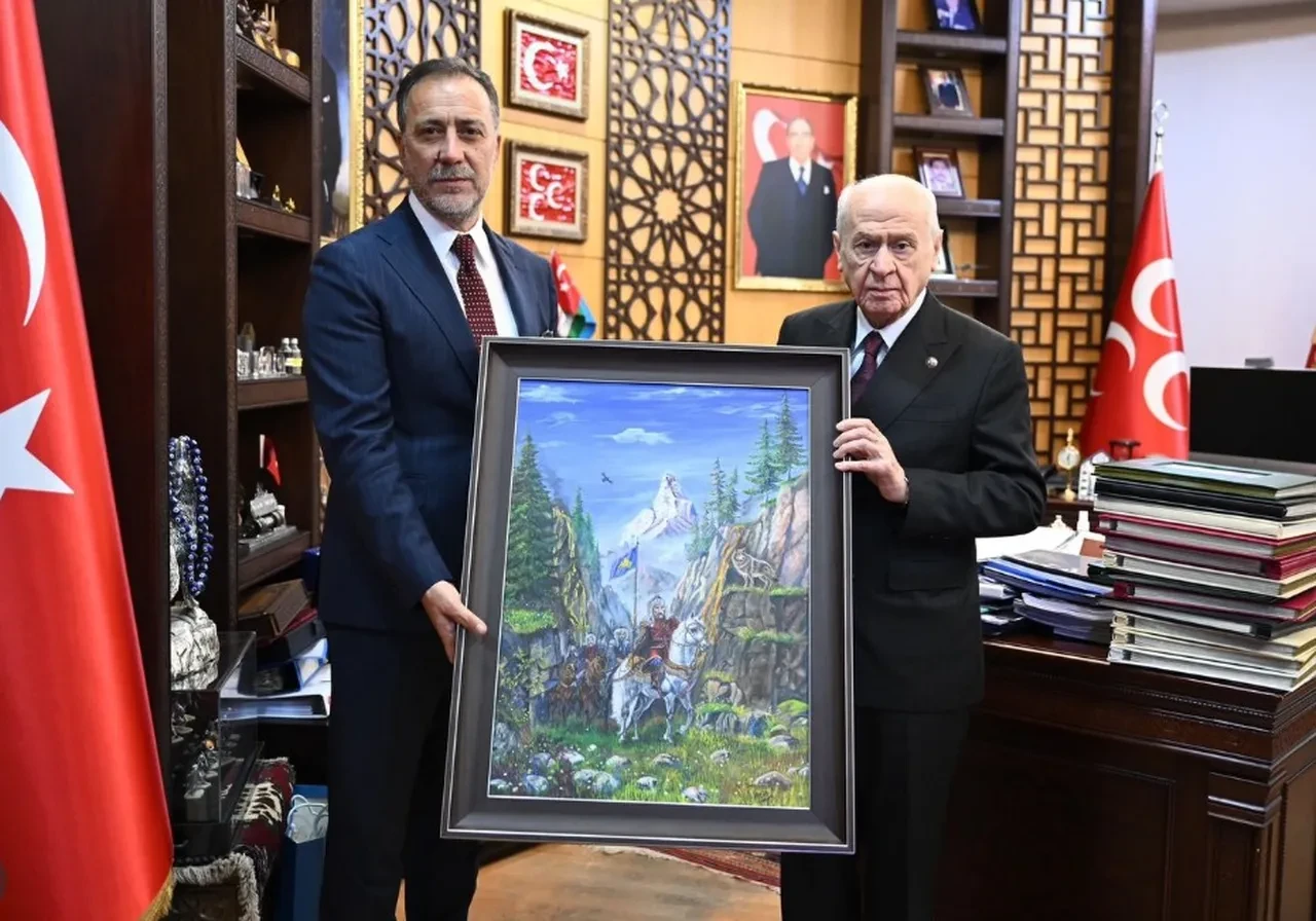 MHP İstanbul'da tüm teşkilatları feshetti! İl başkanlığı görevine Volkan Yılmaz atandı