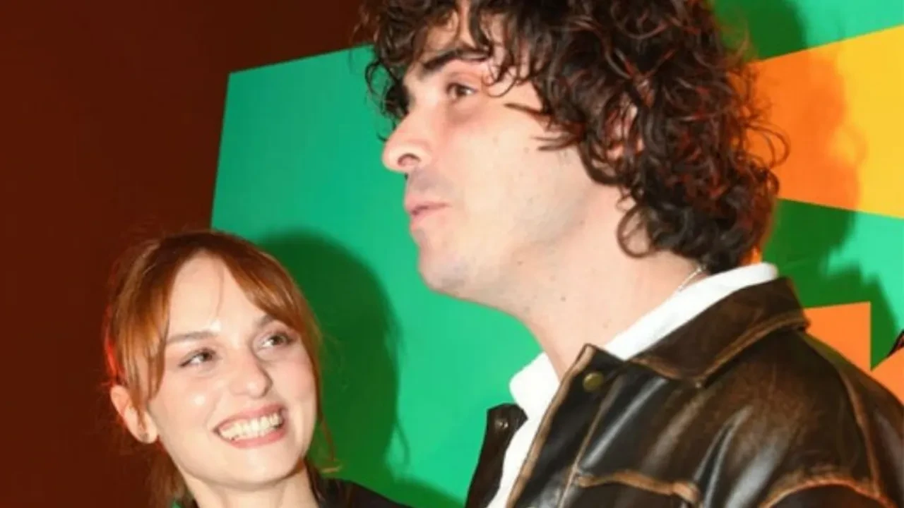 Nilperi Şahinkaya ile Baturalp Bekar'ın ayrılık nedeni belli! Sevgilisi dolandırıp kayıplara karıştı