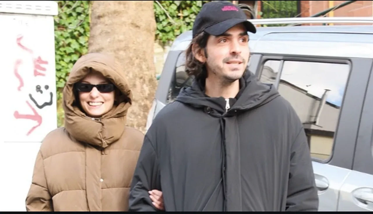 Nilperi Şahinkaya ile Baturalp Bekar'ın ayrılık nedeni belli! Sevgilisi dolandırıp kayıplara karıştı 