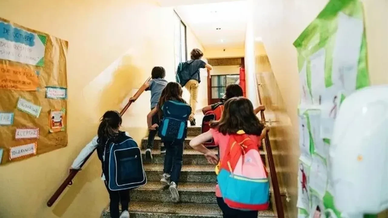 Okullar ne zaman kapacak karne ne zaman verilecek? 2026 yaz tatilinin başlayacağı gün