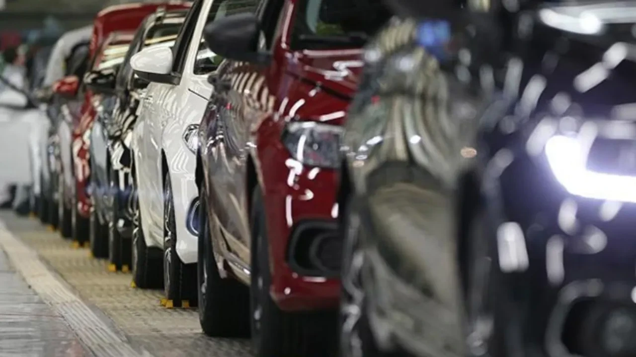 Otomobil alacaklar dikkat! Yakıt tasarrufunda sınıfta kalan hibrit araçlar belli oldu