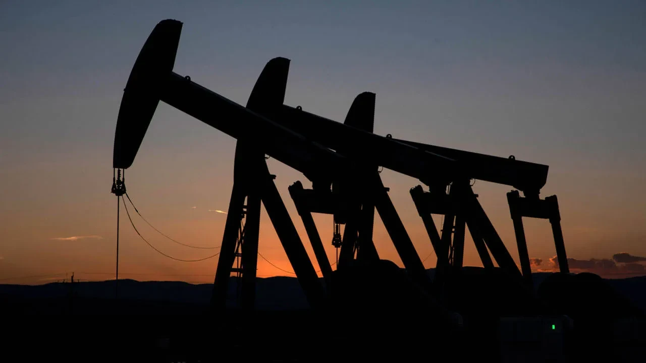 Petrolde tansiyon düşmüyor: Fiyatlarda kritik eşik aşıldı