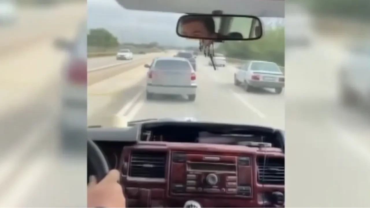 Trafik magandası kamerada! Makas atarak ilerledi, 60 gün aracından oldu