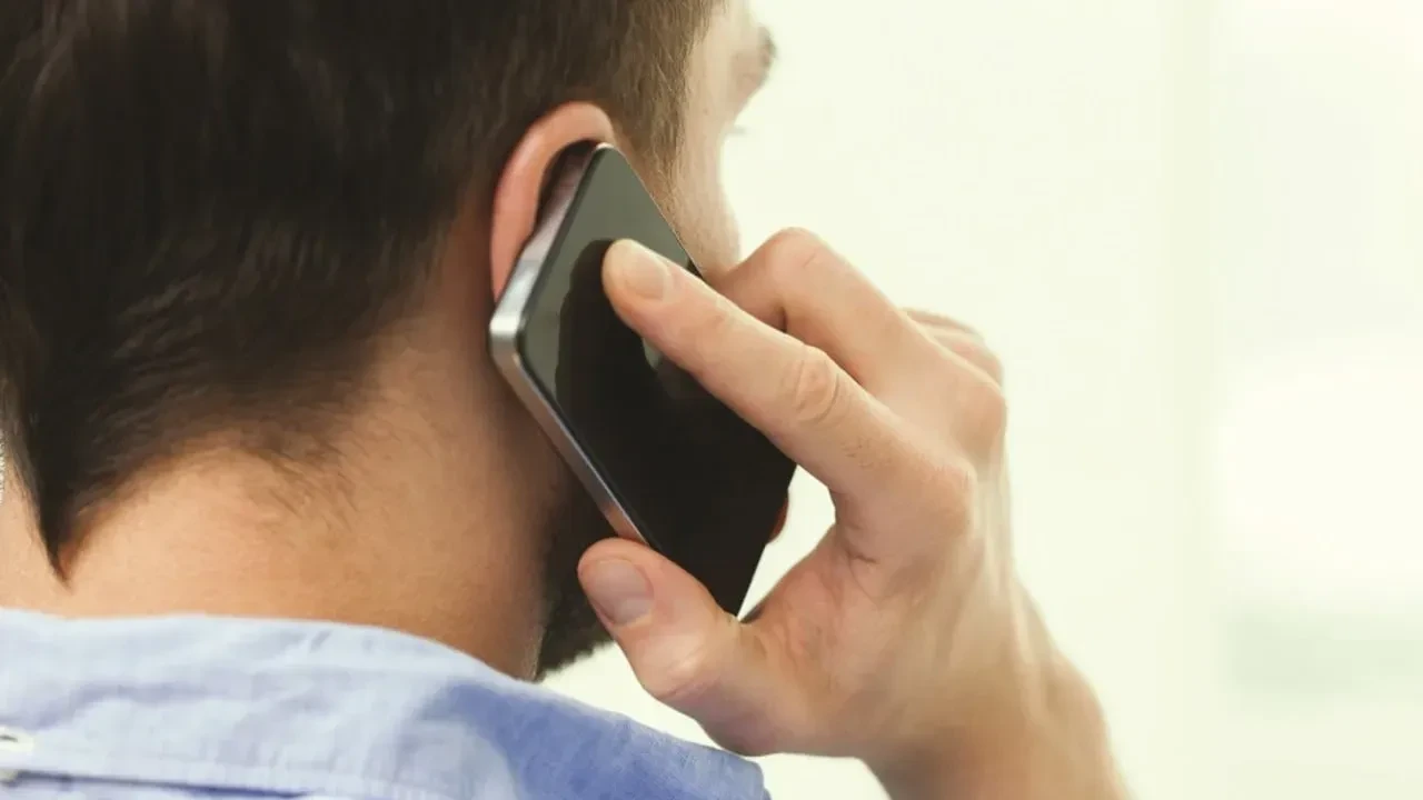 Eskimiş telefonunu hâlâ saklayanlar dikkat! Başınıza çok büyük dertler açabilir: Dikkat etmeniz gerekenler