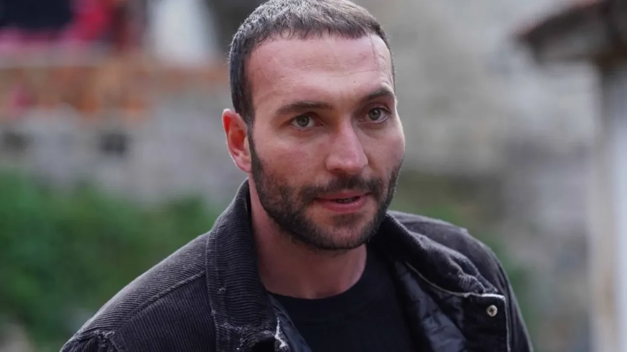 Görkem Sevindik Eşref Rüya