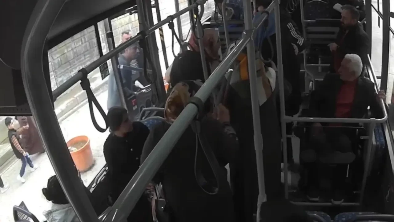 Halk otobüsü şoföründe hayat kurtaran hareket! Güzergahını değiştirip, hastaneye yetiştirdi