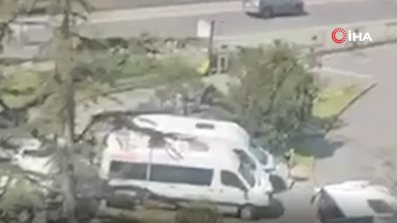 İsrail Konsolosluğu önünde nefes kesen anlar! Polis teröristi böyle avladı