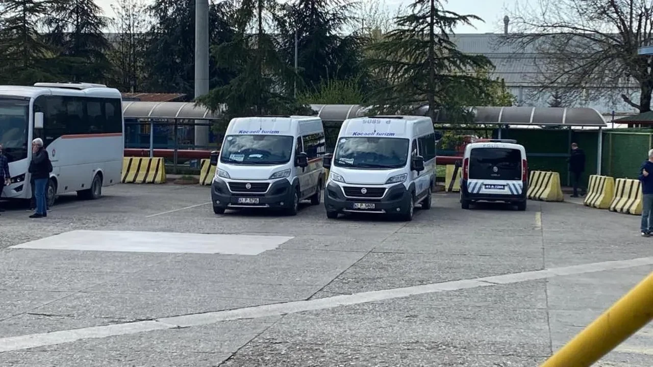 Lastik fabrikasında makineye sıkışan işçiden acı haber