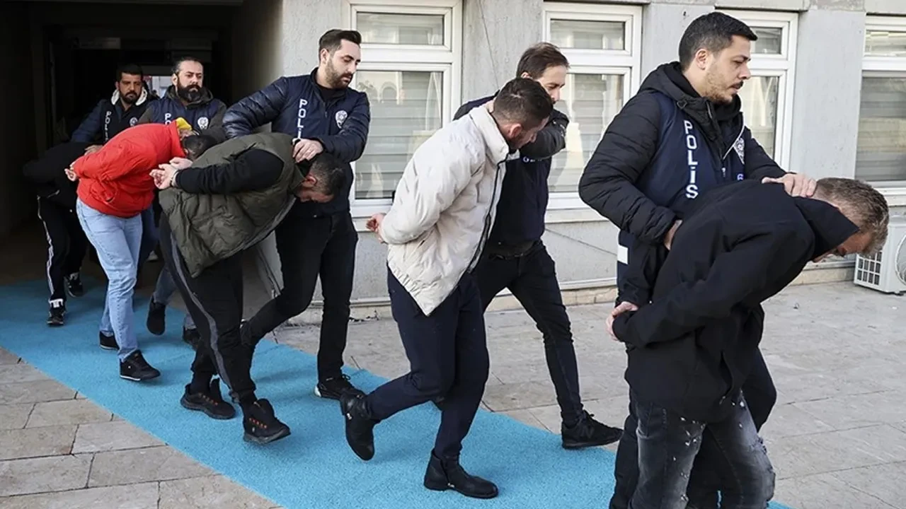 Masaj salonu adı altında fuhuş merkezi! 700 milyon TL'den fazla işlem hacmi: 21 kadın koruma altına alındı