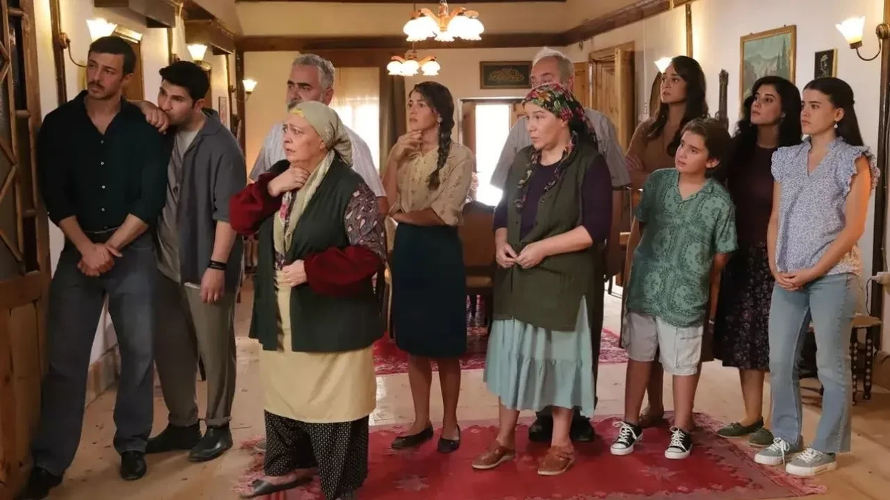 Mert Ramazan Demir bu kez tutmadı! Delikanlı dizisi kötü başladı: 6 Nisan reytingleri lideri değişmedi