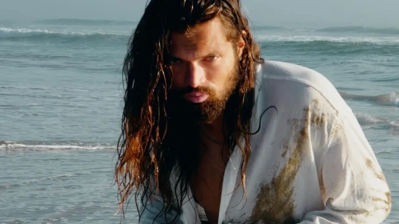 Onur Alp Çam'ın yeni imajı Tarık Mengüç'e benzetildi! Anneannesi beğenmeyince imaj değiştirdi